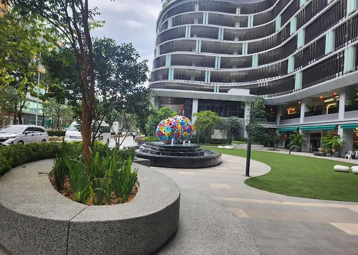 Trion Grand Service Suites At Kl